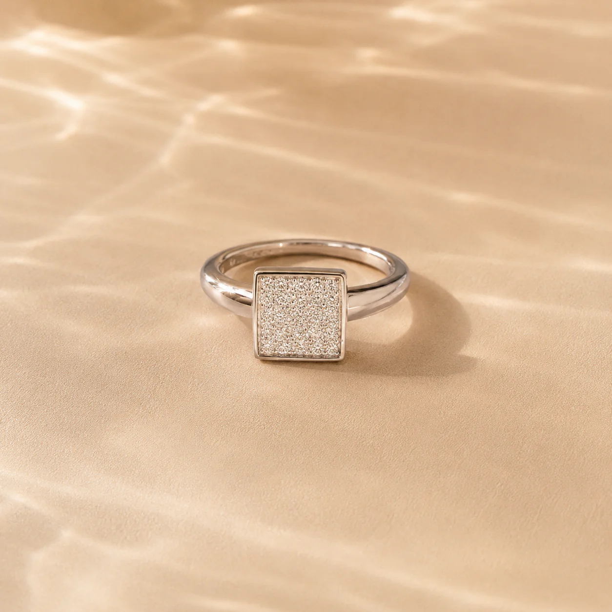 Celeste Square Pavé Ring - Image 2