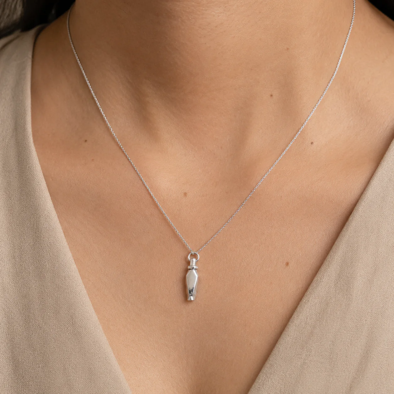 Column Drop Necklace - Image 5