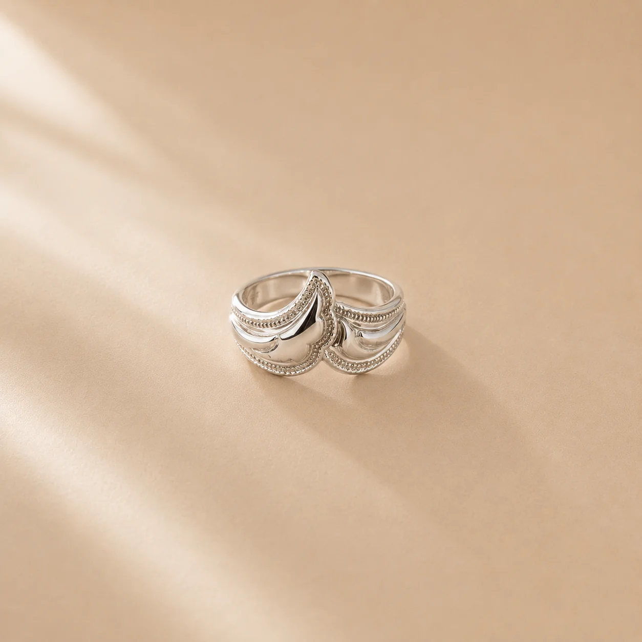 Royal Leaf Ring - Image 2