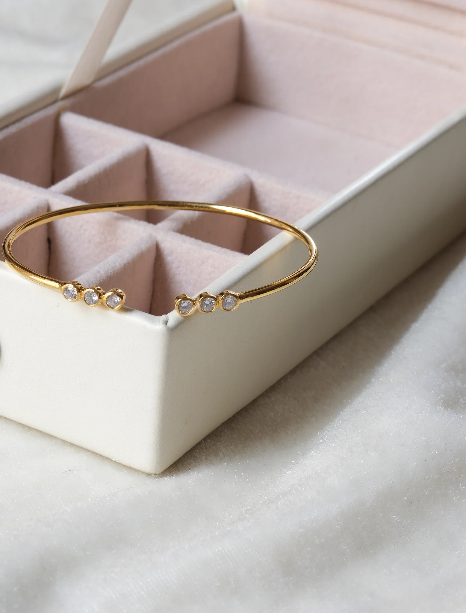 Tri Diamond Cuff - Image 6